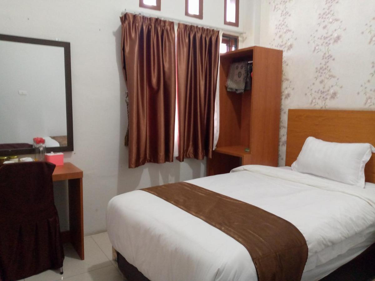 Hotel Belangi Syariah Taakengon Mitra Reddoorz Takengon Luaran gambar
